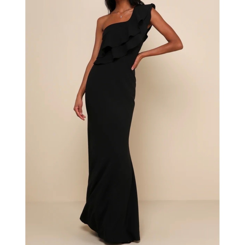 Lulus Grand Beauty Black One Shoulder Ruffle Maxi Dress XL Formal Gown NWT Flaw